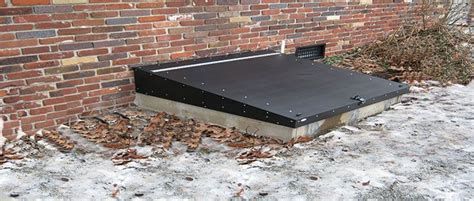 crawl space door cover