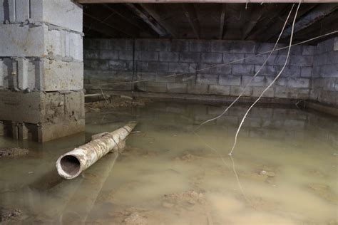 crawl space flooded