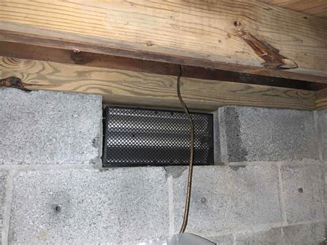 crawl space vent insulation