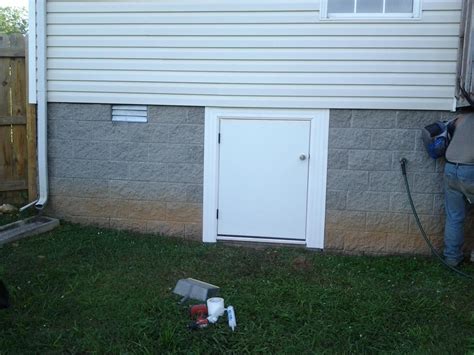 replace crawl space door