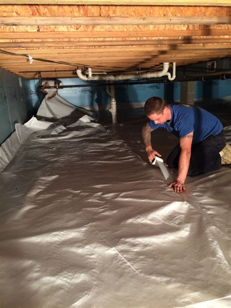 Choosing The Right Insulation For Crawl Space Moisture Management