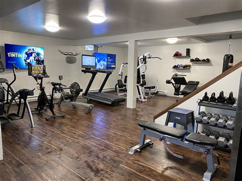 Designing a Stylish Basement Gym for Your Fitness Needs